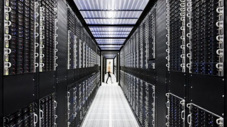 Potência do BRICS constrói data center submarino 100% alimentado por energia renovável