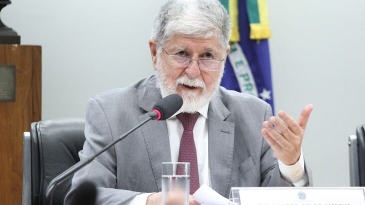 Celso Amorim: IA sob controle de poucas empresas piora desigualdades
