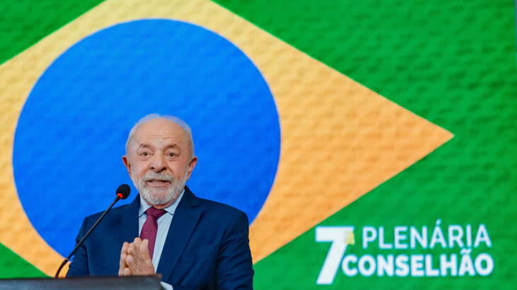 Brasil propõe plano a Trump para tentar conter tarifaço de 25%