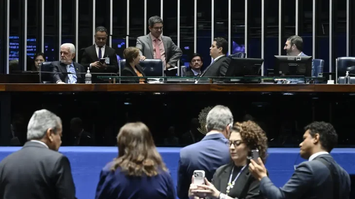 Senado aprova projeto que amplia proteção a crianças contra violência sexual na internet