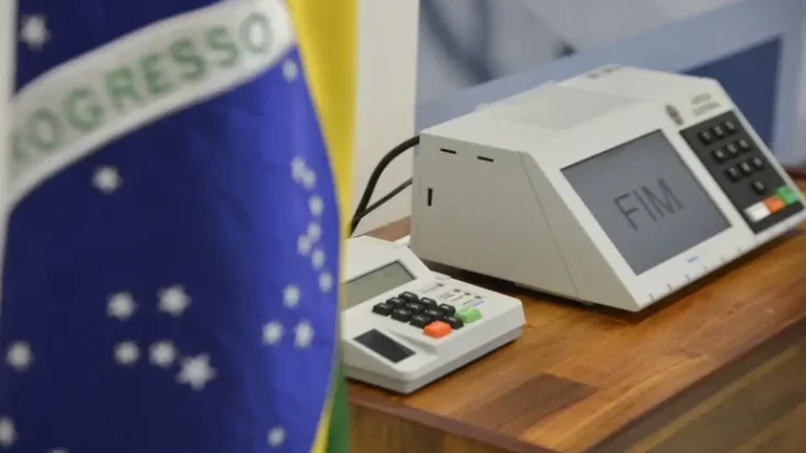 TSE firma acordo com AGU para publicar cartilha sobre uso de IA nas eleições de 2026