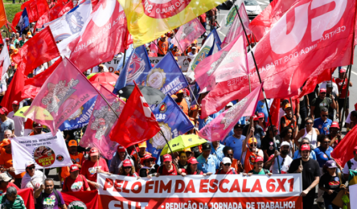 Fim da escala 6×1 avança no Senado após Alcolumbre assinar despacho à CCJ