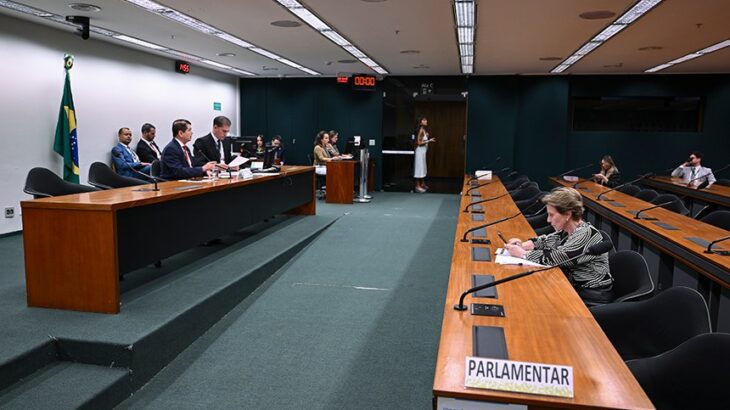 Consultorias de Senado e Câmara lançam informativo sobre proposta orçamentária